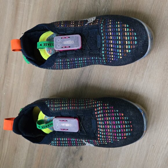 Nike Flyknit Lock - Picture 3 of 7